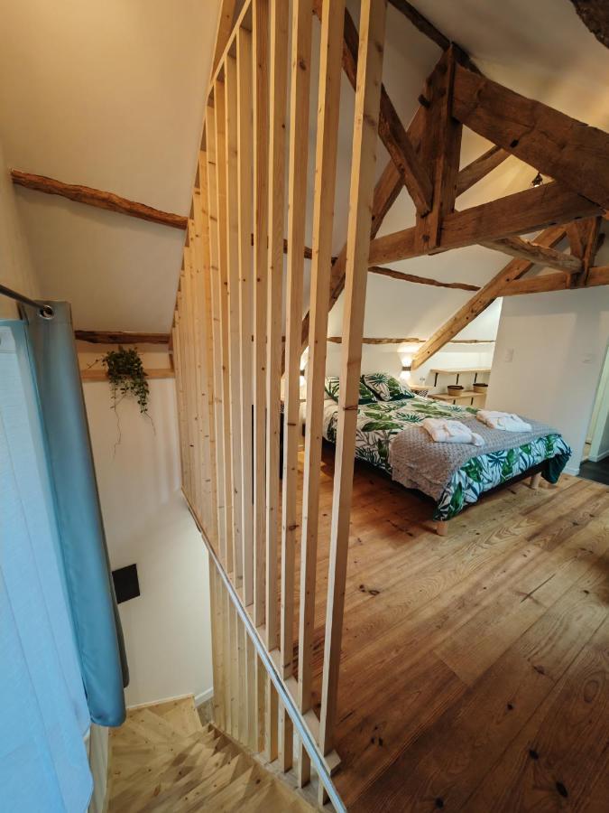 A La Memoire De Merlin & Spa Saint-Malon-sur-Mel Exterior photo
